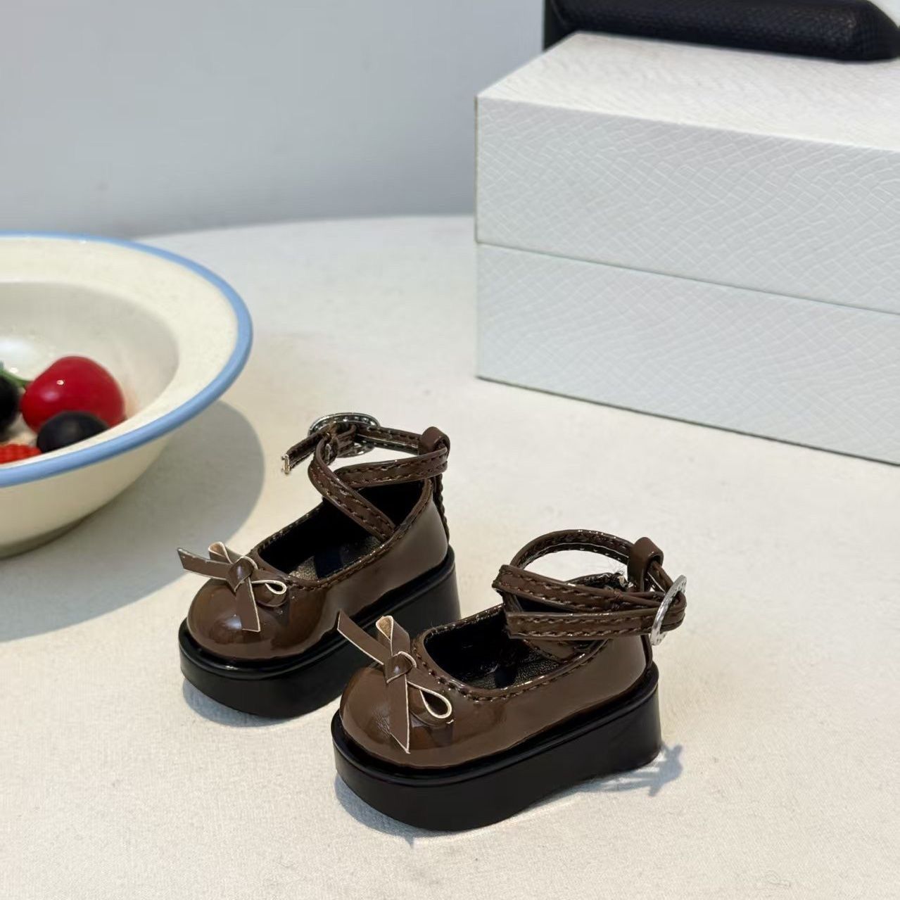 Vintage Collectible Shoes - Kaffeebraune Schleifen-Plattform-Puppenschuhe, Glänzendes PU-Leder, Vintage-Lolita-Schuhzubehör für