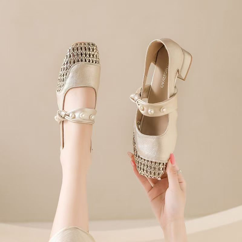 Vintage Collectible Shoes - Vintage-Inspirierte Damen-Mary-Jane-Schuhe mit Gewebten Perlen-Akzenten und