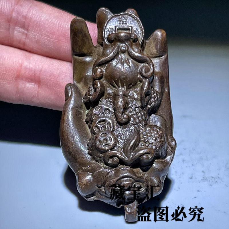 Vintage Collectible Ornaments - Antike Sammlung: Massiver Messing-Glücks-Pixiu-Geldtier-Anhänger, Vintage Chinesisches