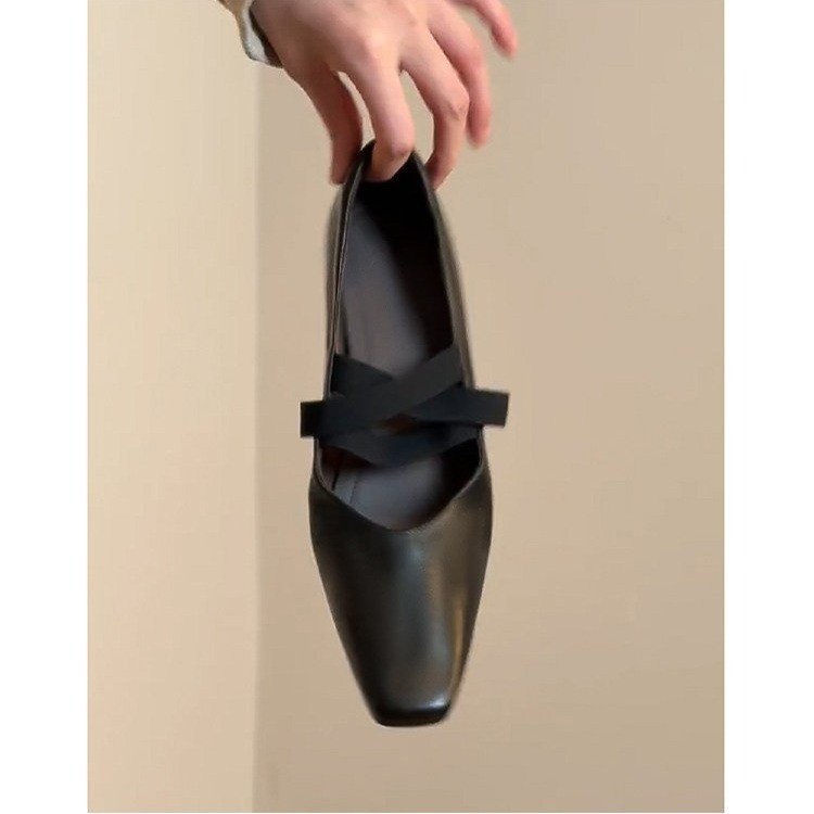 Französischer Vintage-Stil Fla – Vintage Collectible Shoes Bewertung und Preis
