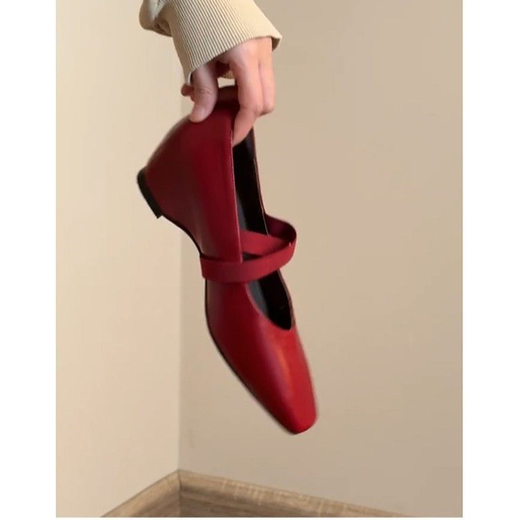 Französischer Vintage-Stil Fla – Vintage Collectible Shoes Bewertung und Preis
