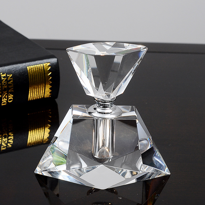 Vintage Europäische Kristall-P – Vintage Collectible Perfume Bottles Bewertung und Preis